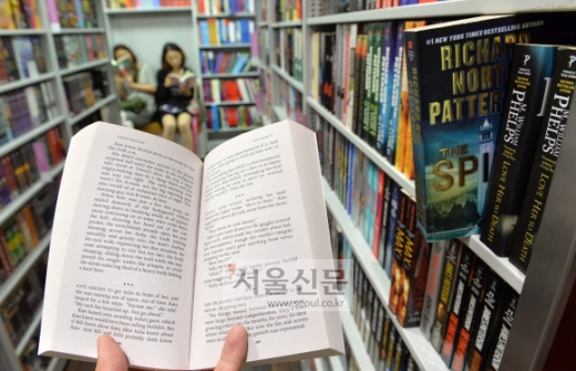 출판업자가 말하는 한국의 문고본 시장이 활성화되지 않는 이유