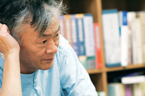 김훈의 글로 살펴본 “보고서 쓸 때 지켜야 할 문장의 원칙”