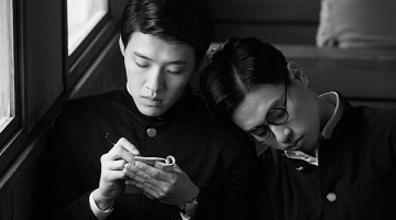영화 <동주> : 흑백화면 속 맑은 시인의 초상