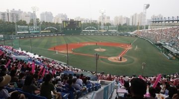 프로야구는 과연 ‘밑빠진 독’일까?