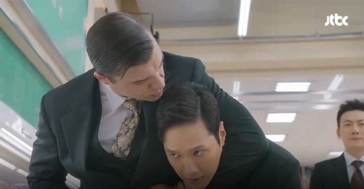 달성 불가능한 목표를 주고 쪼지 말자