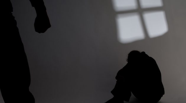 아내 폭력범은 괴물의 얼굴을 하지 않았다