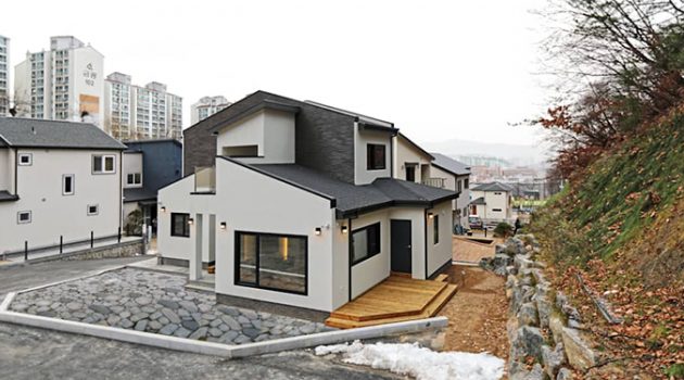 경량목구조의 담백함을 담아낸 경기도 양주시 단독주택