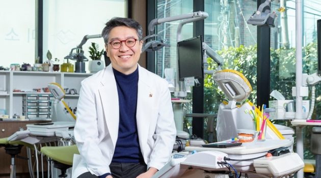 돈 되는 충치 치료 안 하고, 30분 넘게 칫솔질만 가르치는 이유: 미소를만드는치과 원장 박창진 인터뷰