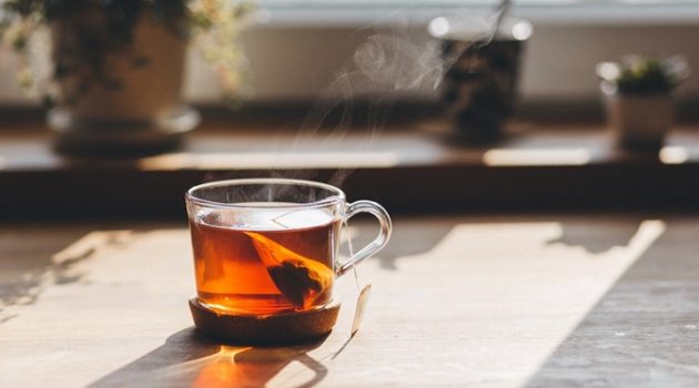 보리차를 끓이는 마음: 우리의 삶에는 분명 보리차가 필요한 순간이 있다