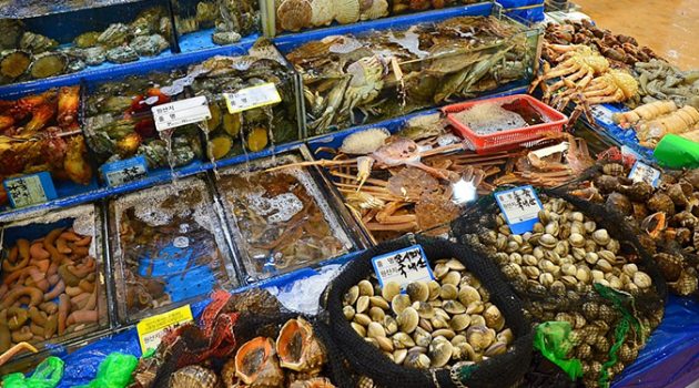 배달시장에 올라탄 수산시장: 누가 온라인으로 회를 사 먹을까?
