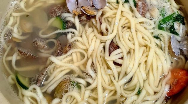 뜨끈한 국물이 생각날 때, 칼국수 맛집 BEST 5
